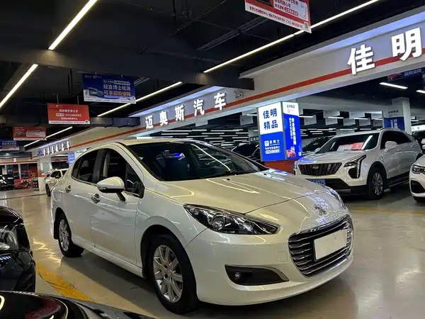 Peugeot 308 2014
