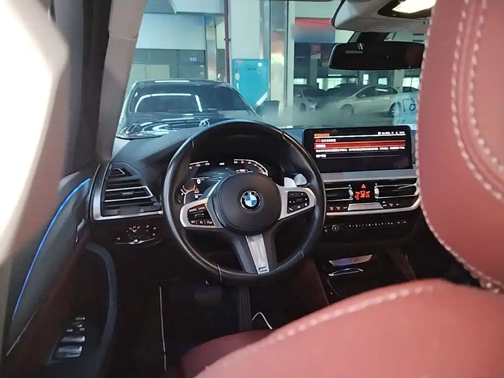 BMW X4 2024 — фото 11