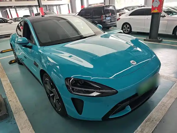 Xiaomi SU7 2025
