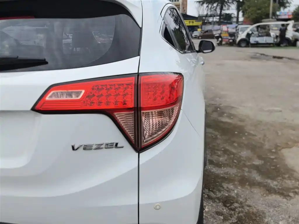 Honda Vezel 2016 — фото 8