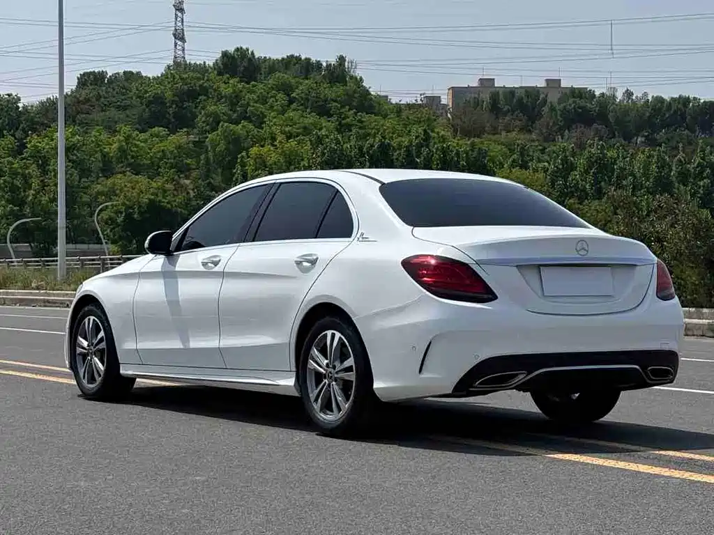 Mercedes-Benz C-Class 2020 — фото 19