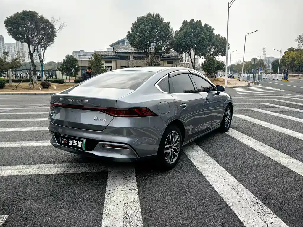 BYD Qin PLUS 2022 — фото 9