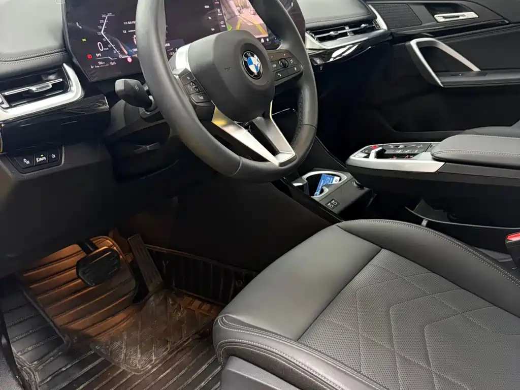 BMW X1 2023 — фото 17
