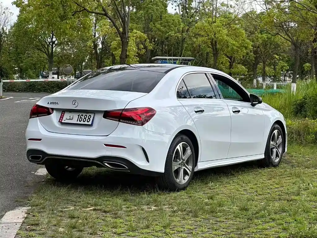 Mercedes-Benz A-Class 2019 — фото 9