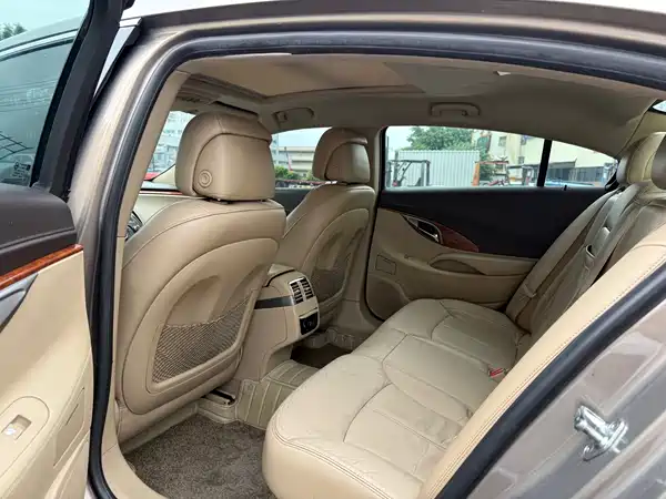 Buick LaCrosse 2012