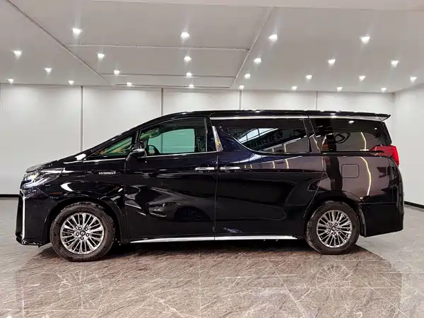Toyota Vellfire 2019
