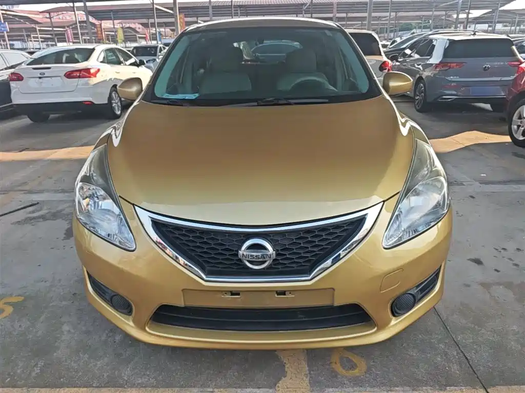 Nissan Tiida 2016 — фото 3