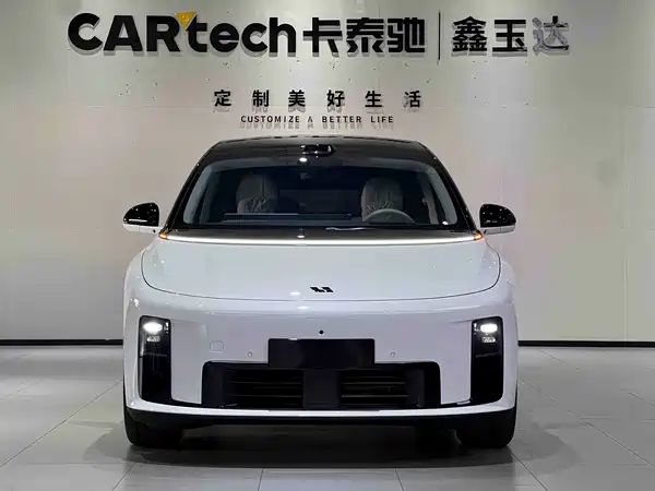 Li Auto i8 2026