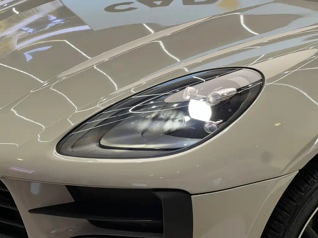 Porsche Macan 2020 — фото 16