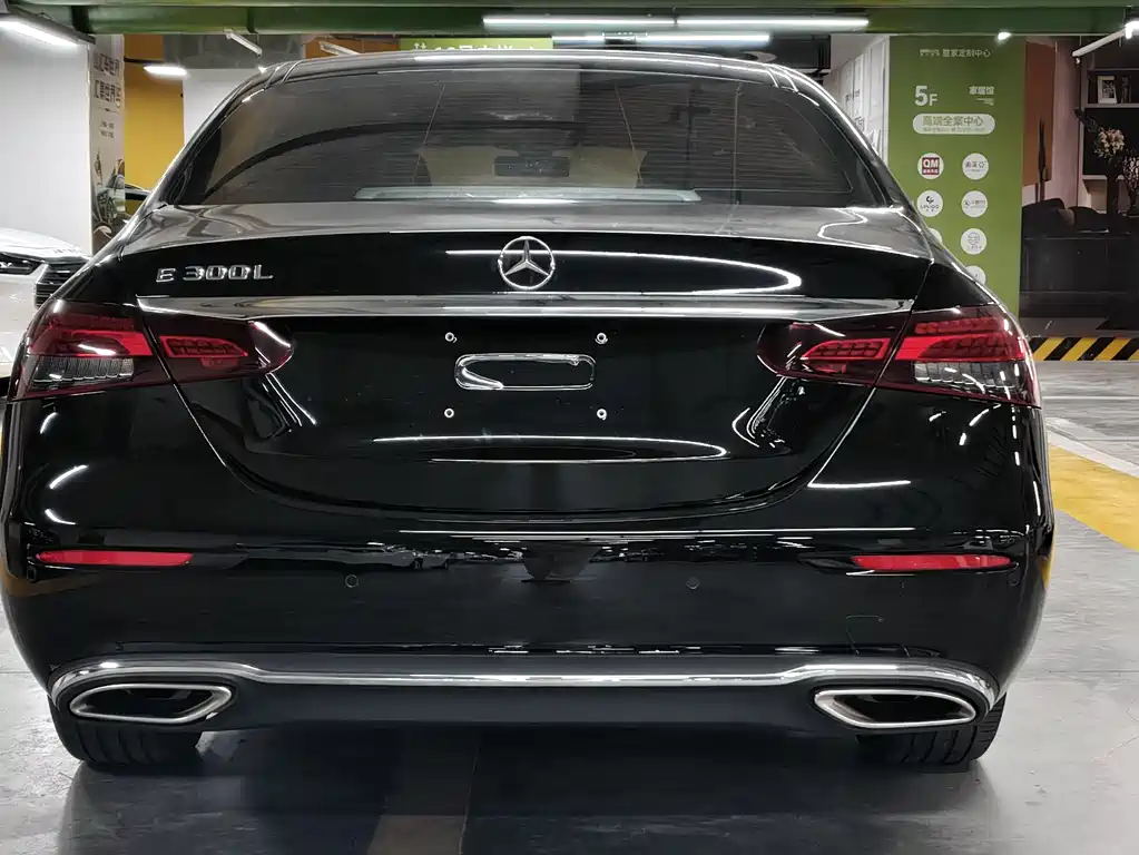 Mercedes-Benz E-Class 2023 — фото 22