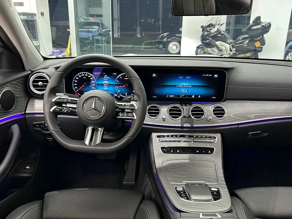 Mercedes-Benz E-Class 2022 — фото 6