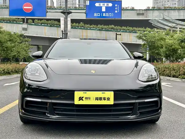 Porsche Panamera 2018
