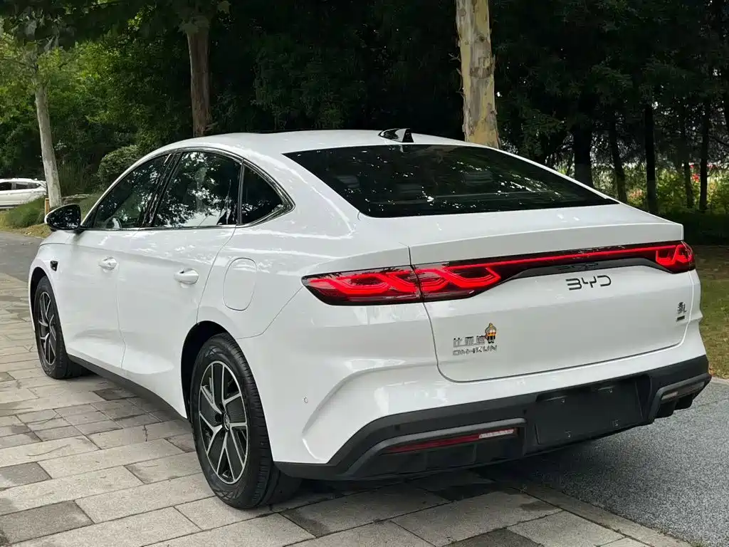 BYD Qin L 2025 — фото 9