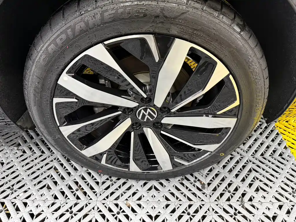 Volkswagen Passat 2023
