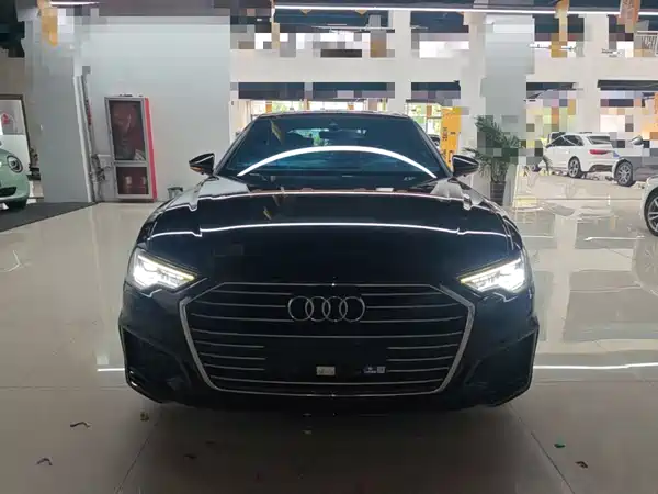 Audi A6L 2022