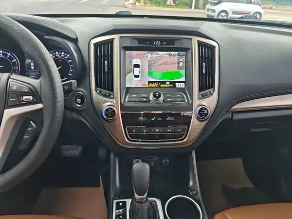Changan CS95 2017