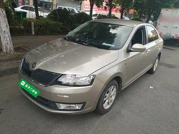 Skoda Rapid 2015