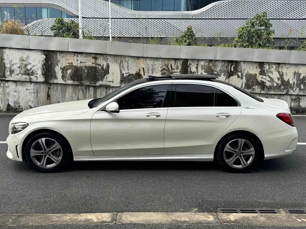 Mercedes-Benz C-Class 2020 — фото 4