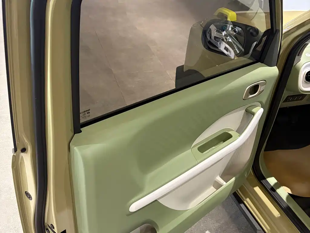 Geely Galaxy Panda 2025 — фото 10