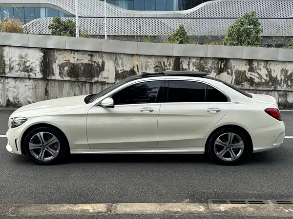 Mercedes-Benz C-Class 2020