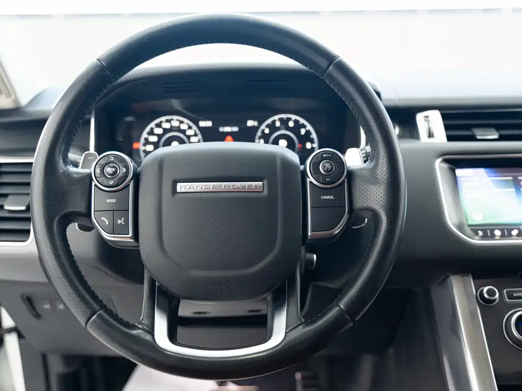 Land Rover Sport 2017 — фото 11
