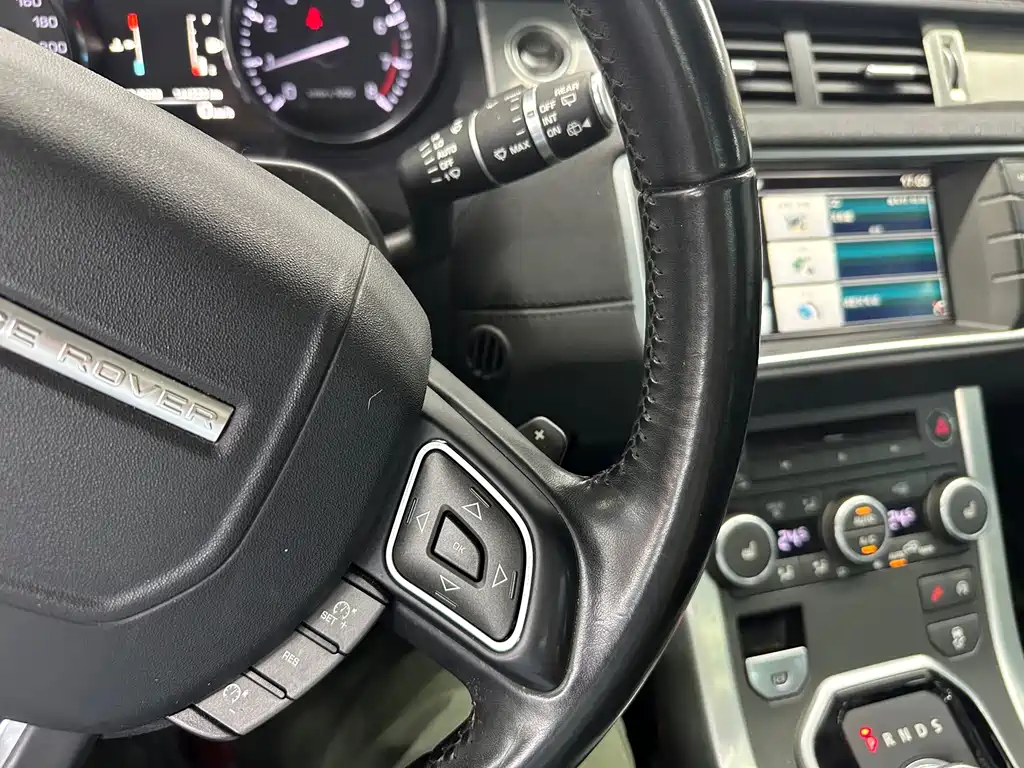Land Rover Range Rover Evoque 2015 — фото 13