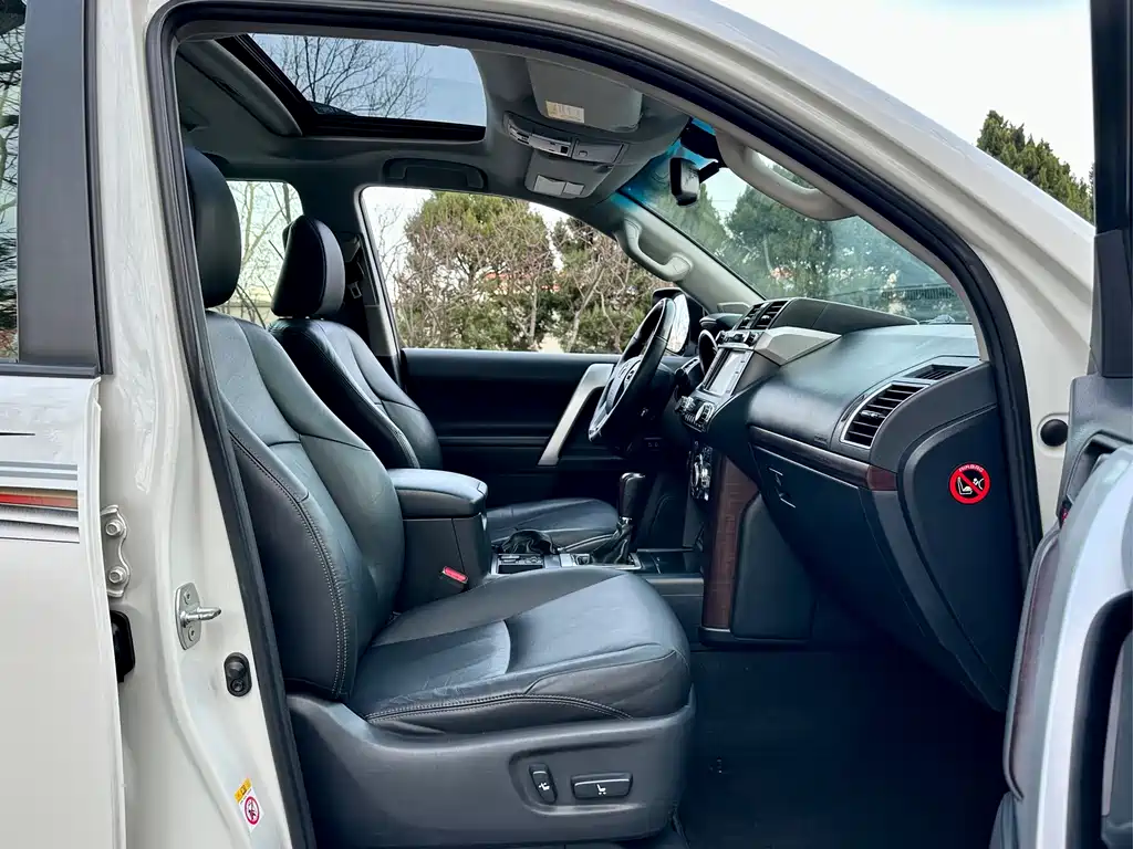 Toyota Prado 2017 — фото 17