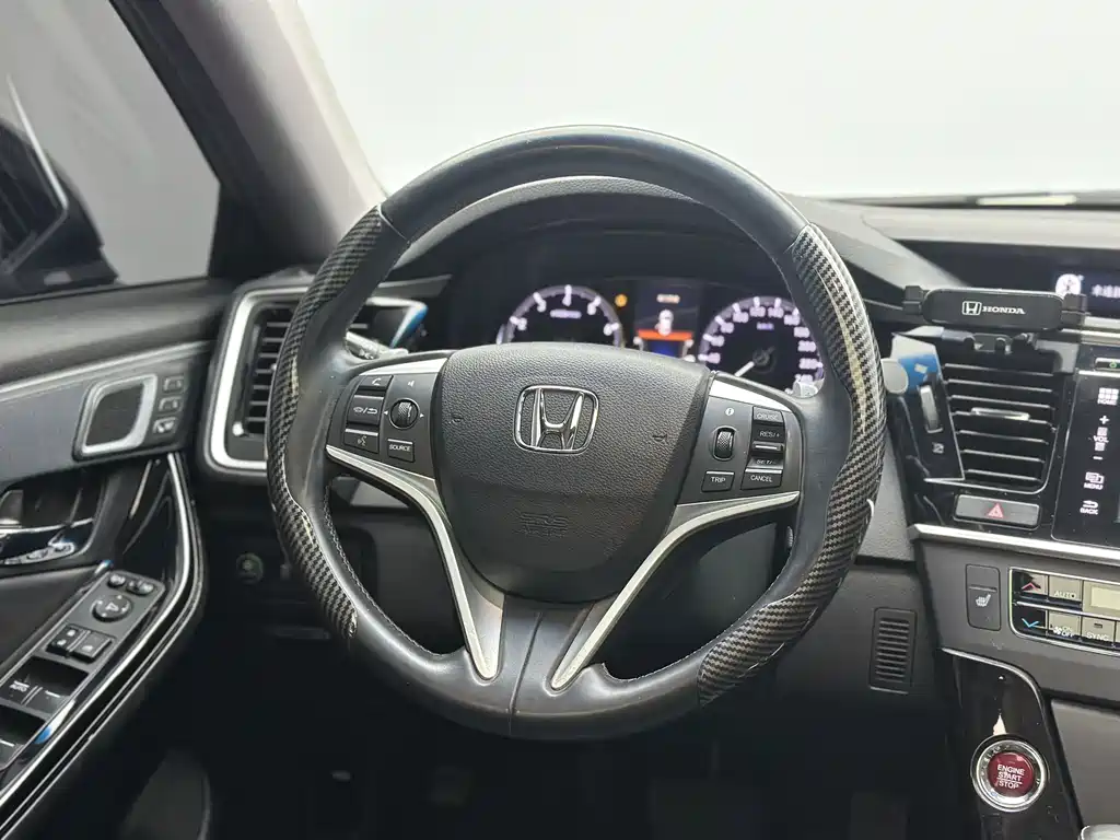 Honda Spirior 2018 — фото 13