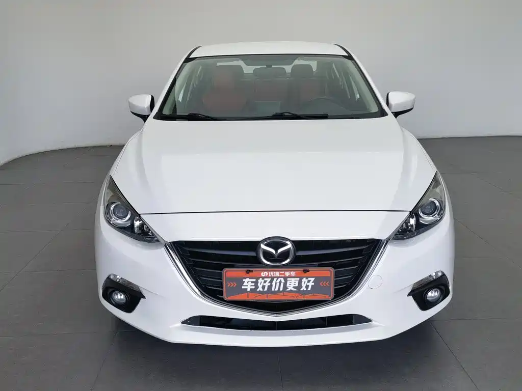 Mazda 3 Axela 2016
