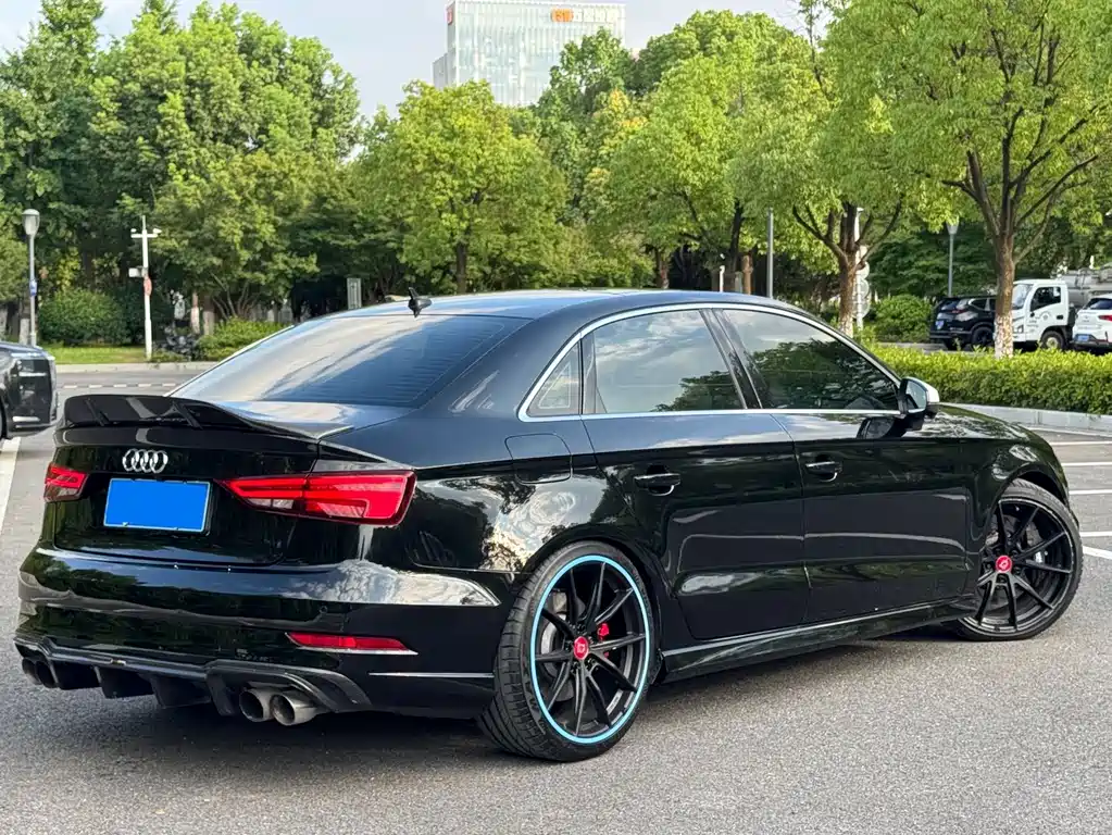 Audi S3 2019 — фото 3