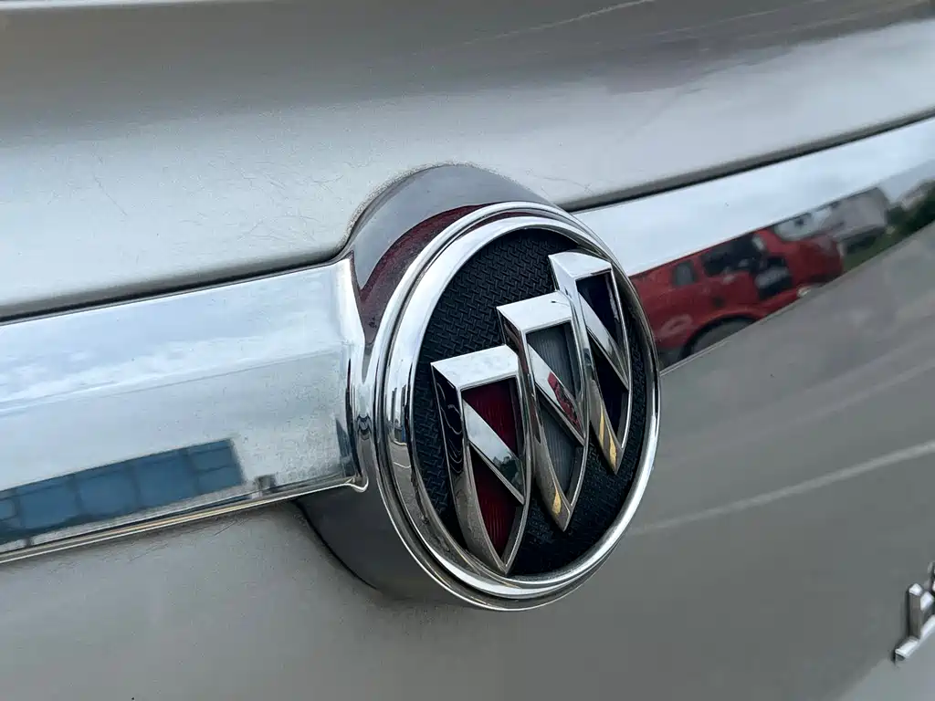 Buick Regal 2009 — фото 10
