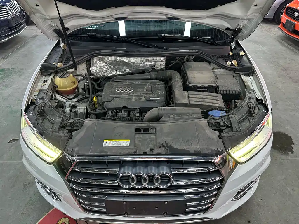 Audi Q3 2017 — фото 18