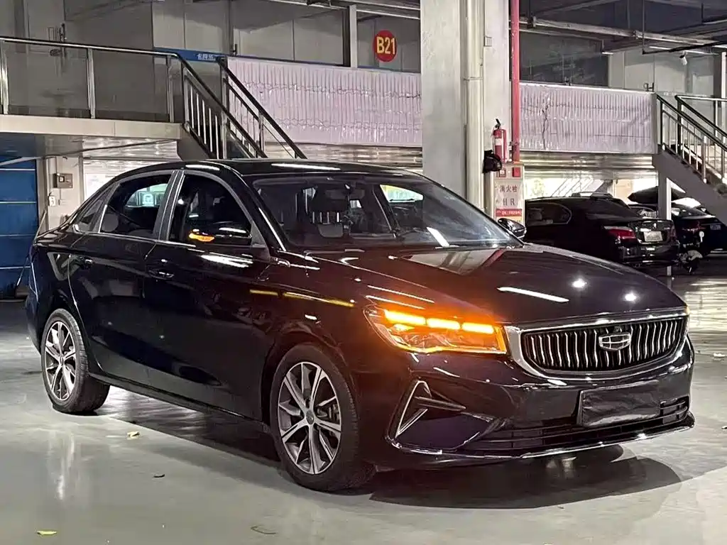 Geely Emgrand 2022