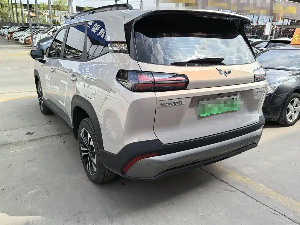 Wuling Starlight 560 New Energy 2025 — фото 4