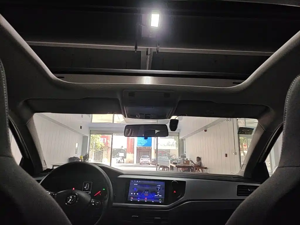Volkswagen Polo 2021 — фото 18