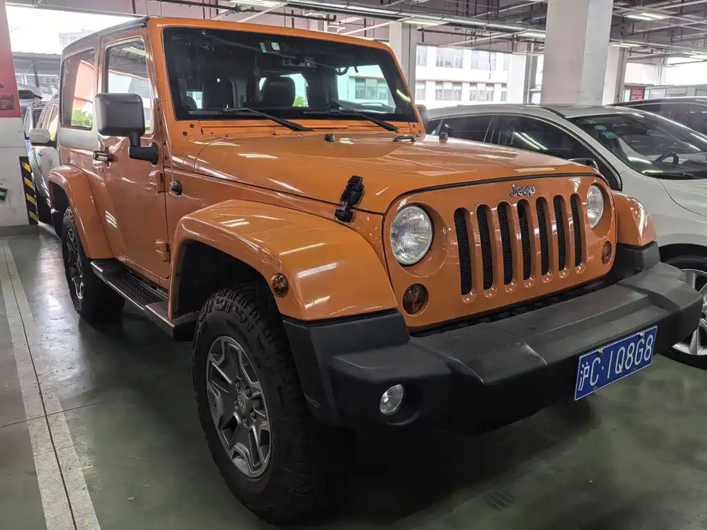 Jeep Wrangler 2013 — фото 2