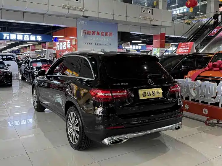 Mercedes-Benz GLC 2016 — фото 19