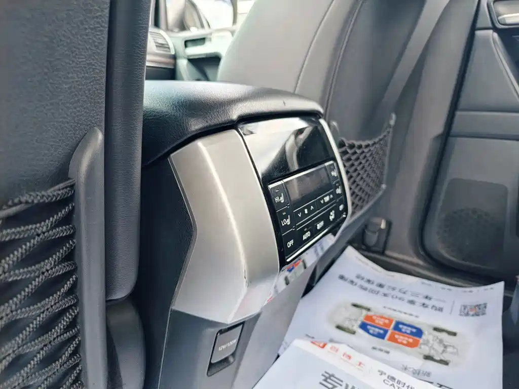 Toyota Prado 2019 — фото 22
