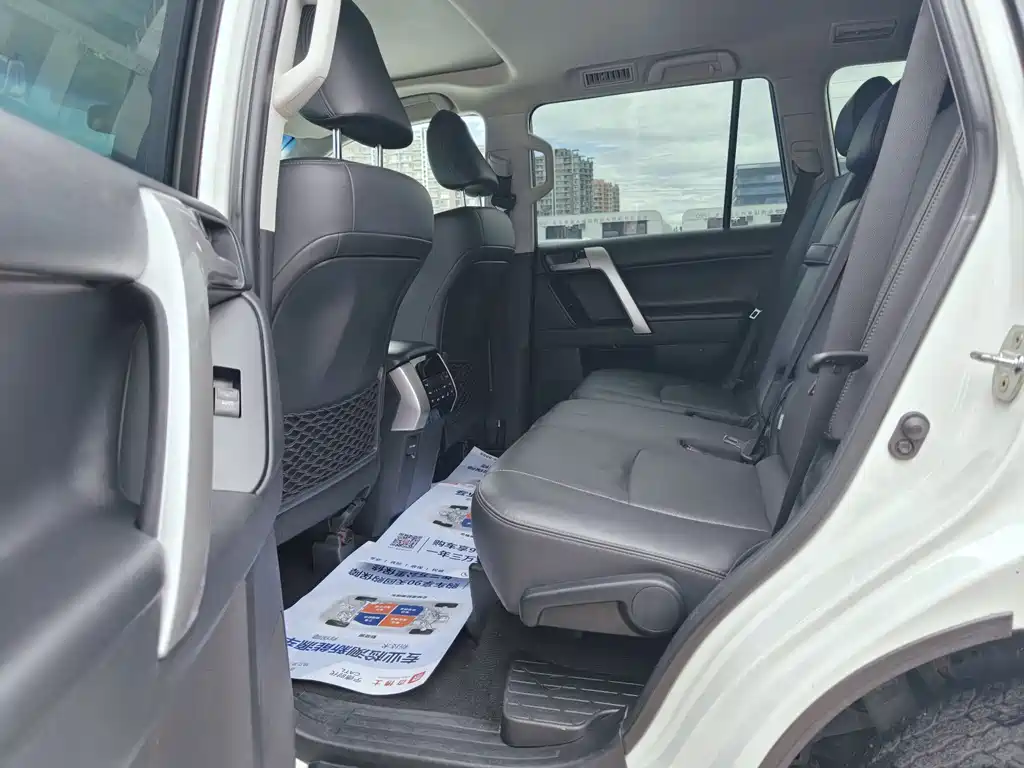 Toyota Prado 2019 — фото 17