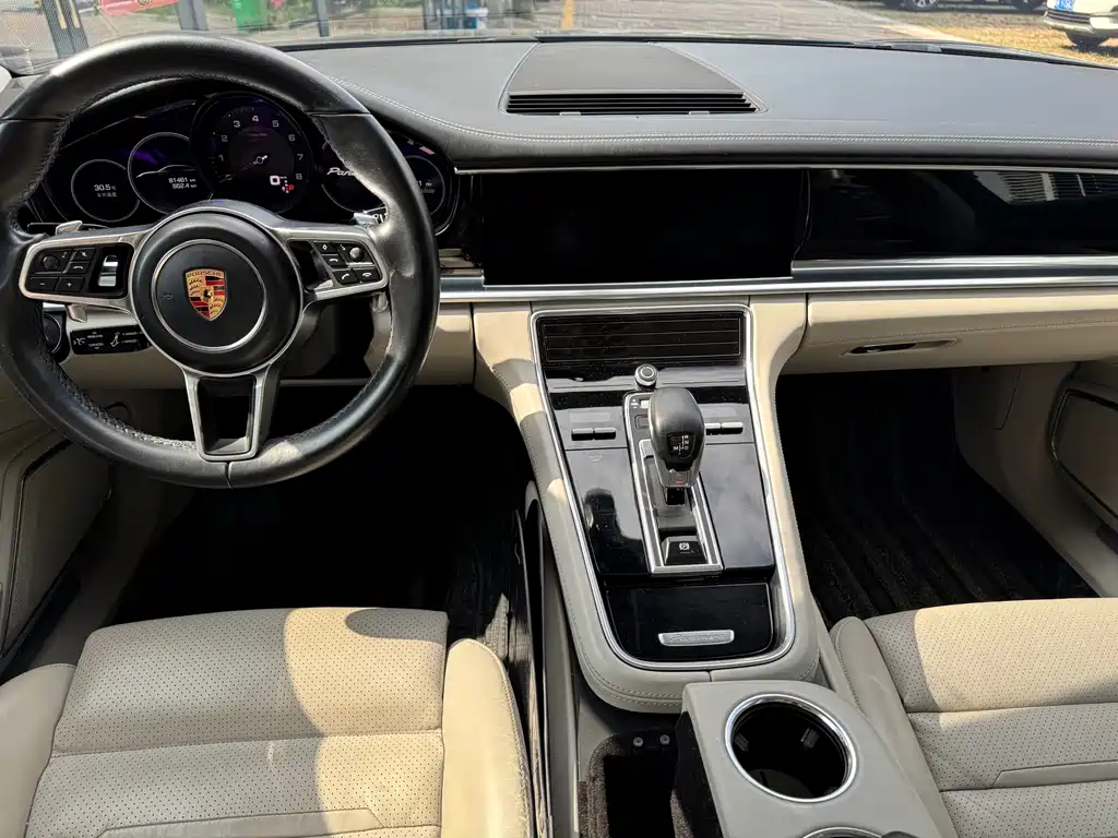 Porsche Panamera 2018 — фото 6