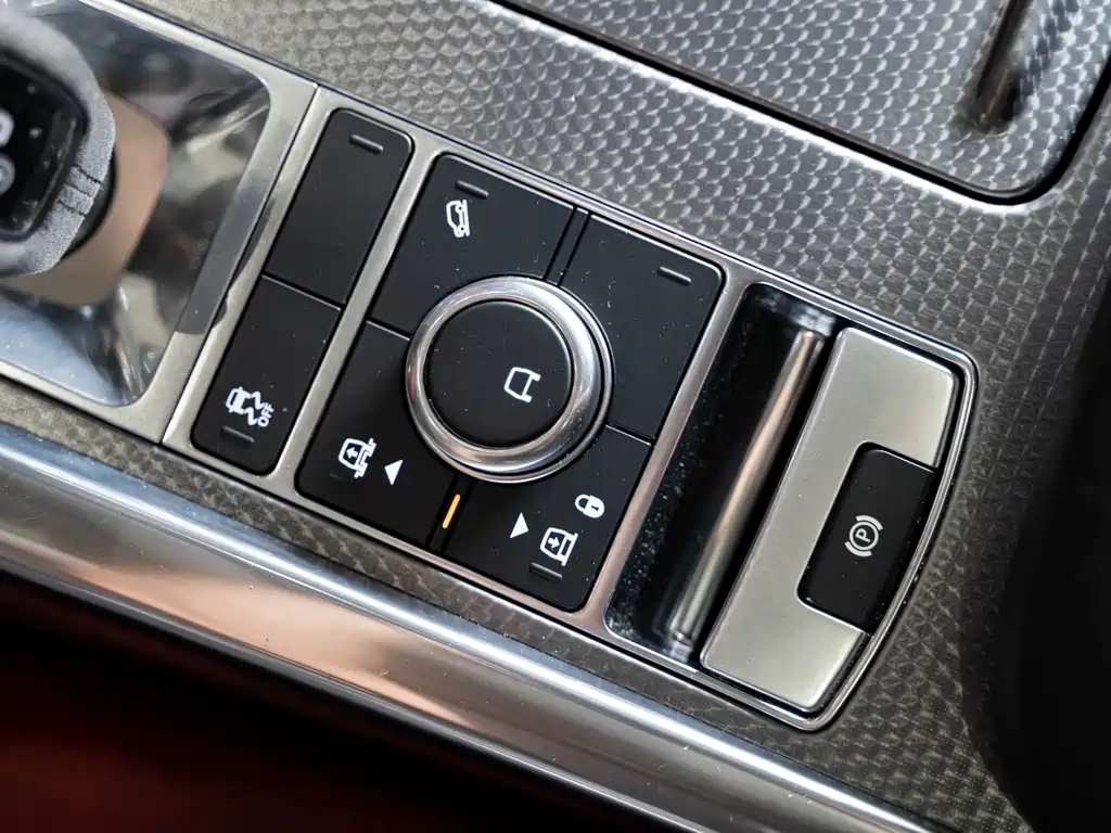 Land Rover Range Rover Sport 2020 — фото 23