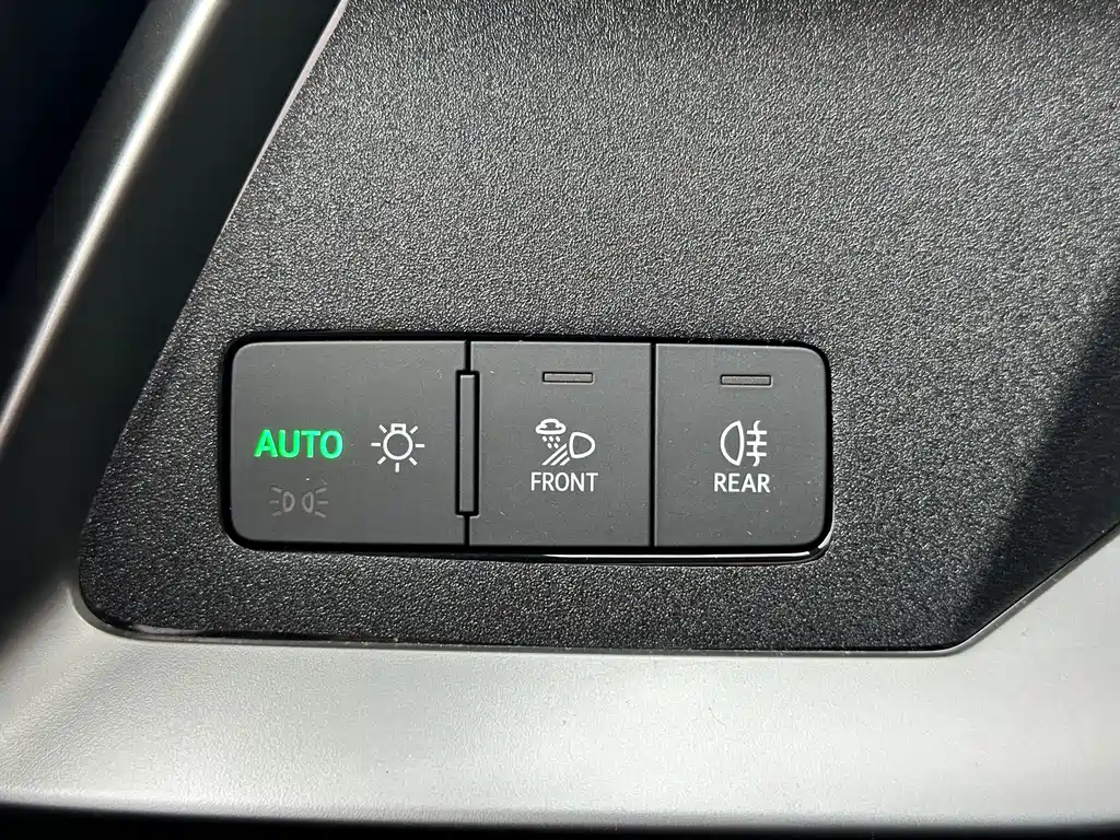 Audi A3 2023 — фото 13