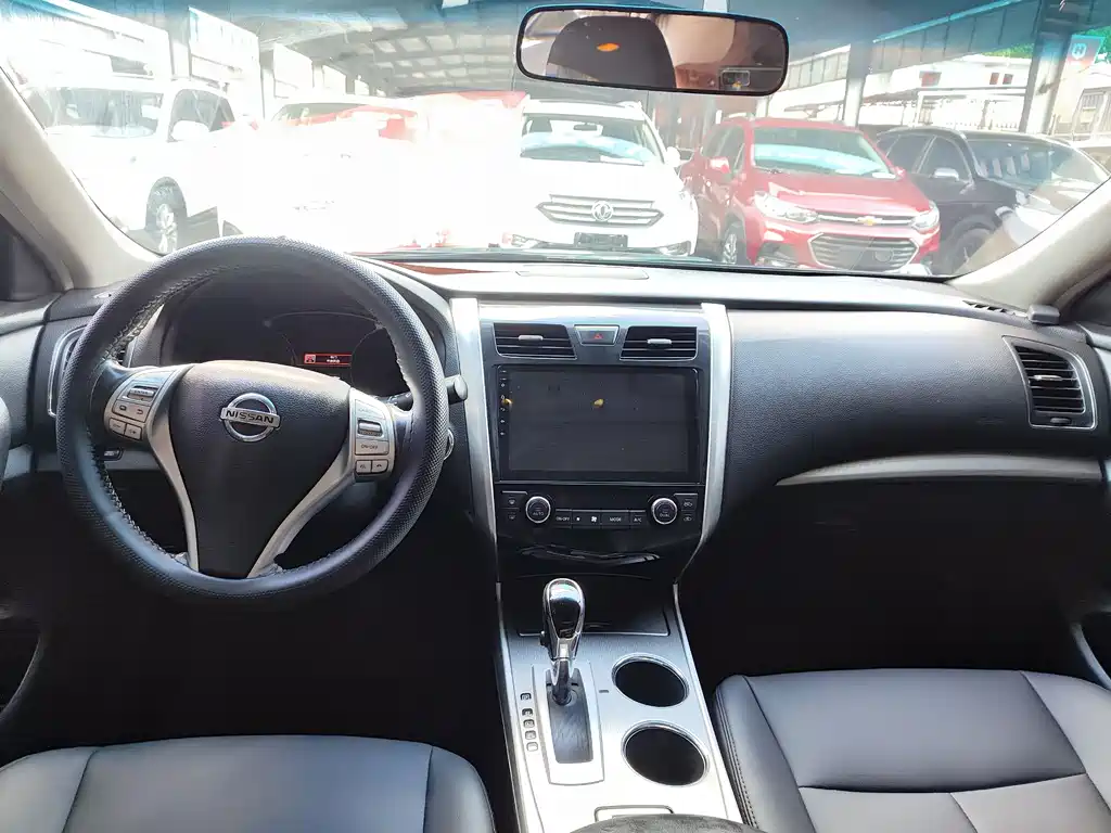 Nissan Teana 2018