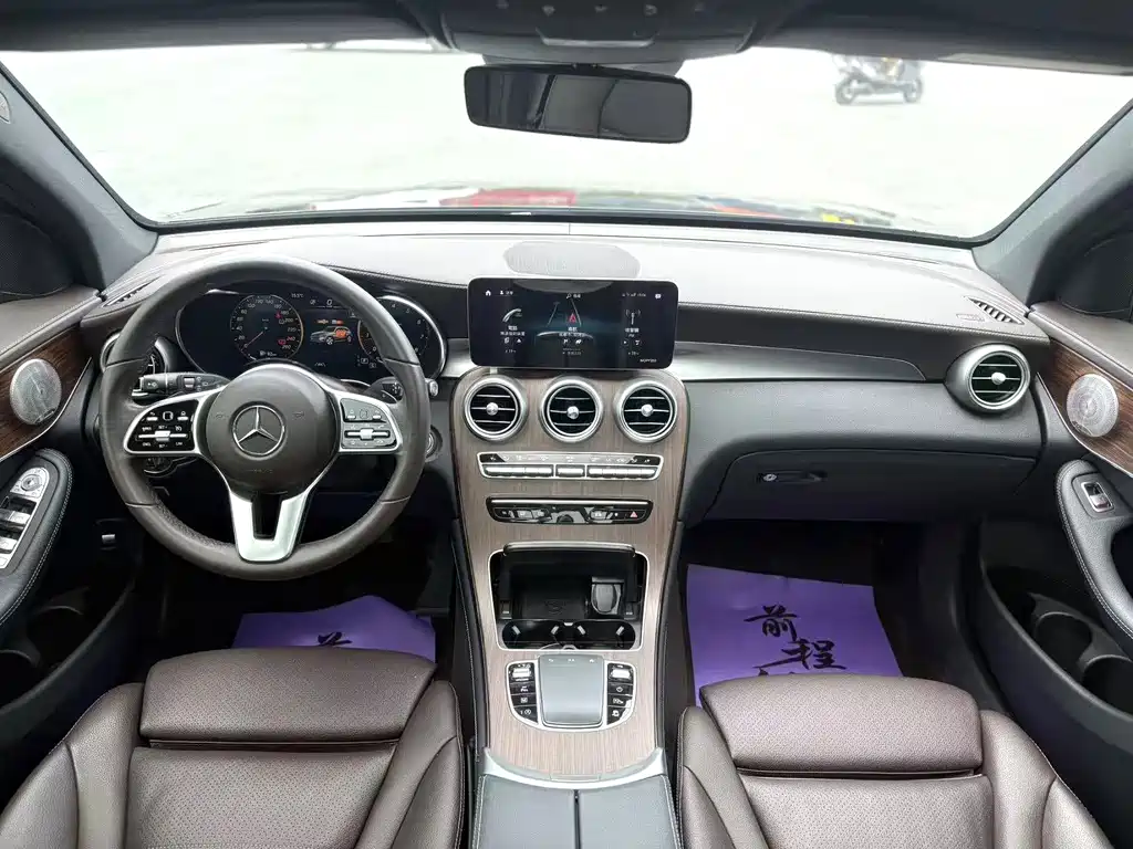 Mercedes-Benz GLC 2021