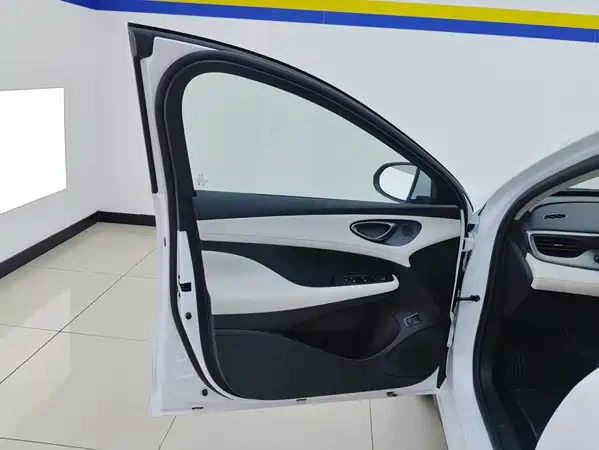 BYD Seal 05 DM-i 2025