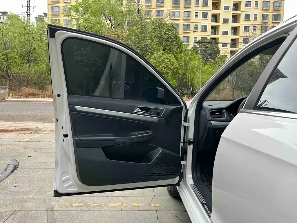 Volkswagen Gran Lavida 2019 — фото 13