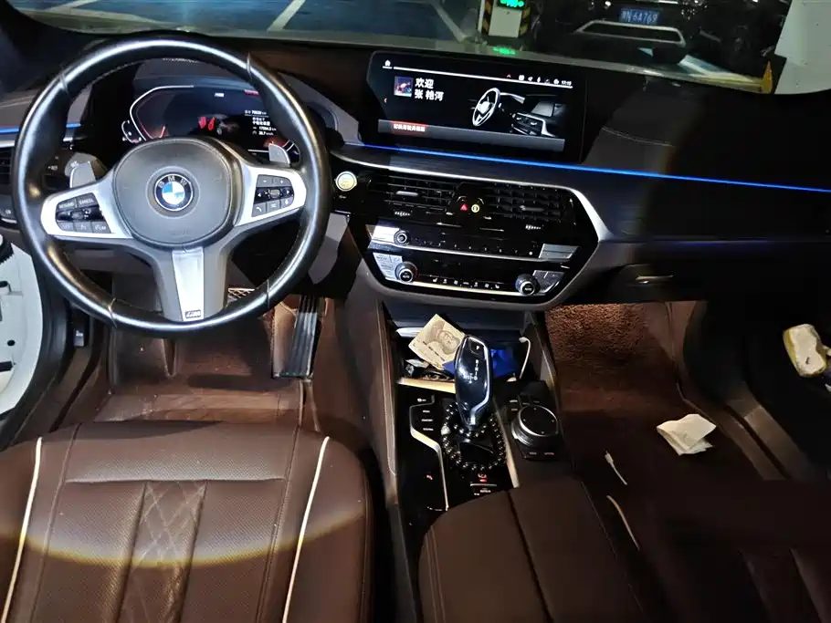 BMW 5 Series 2022 — фото 12