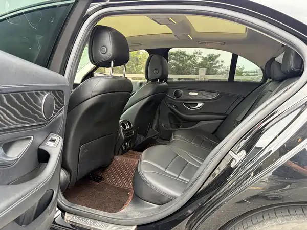 Mercedes-Benz C-Class 2020