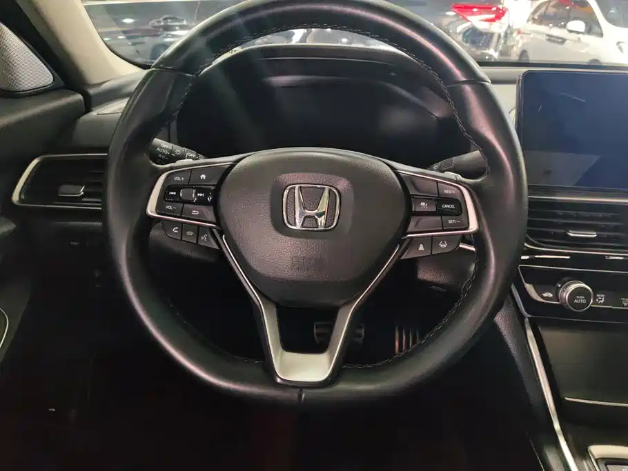 Honda Accord 2022 — фото 15
