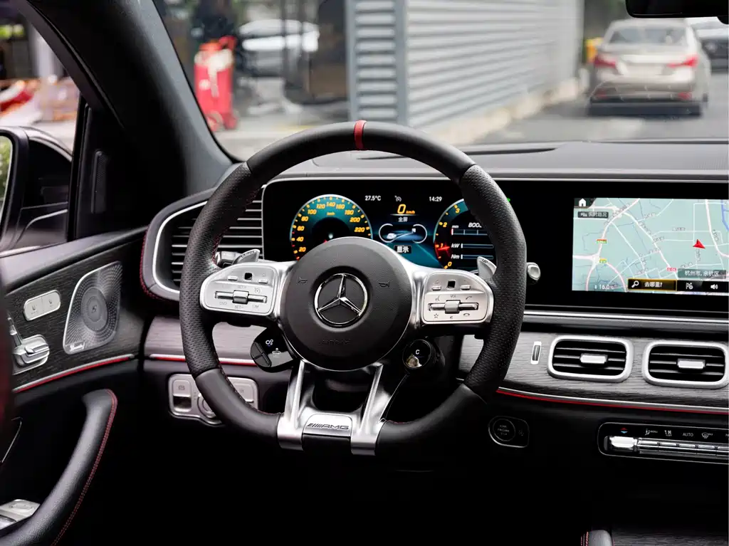 Mercedes-Benz GLE Coupe AMG 2020 — фото 12